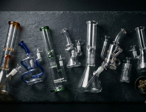 בקבוקי זכוכית לעישון – מדריך הרכישה הסיטונאי לחנויות